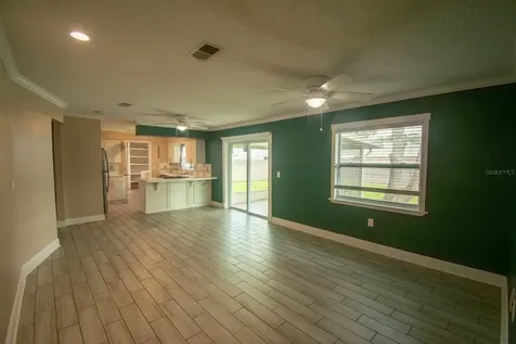 2040 Woodbriar Loop S Lakeland FL 33813