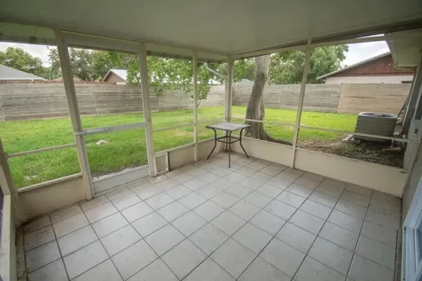 2040 Woodbriar Loop S Lakeland FL 33813