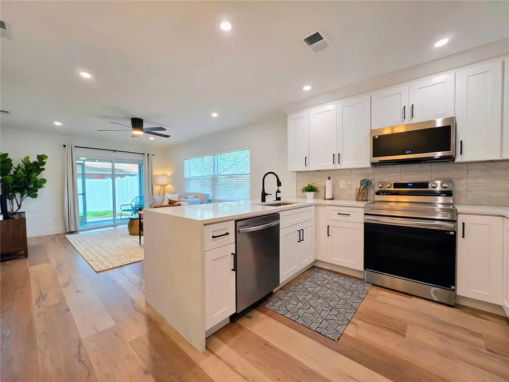 6434 71st Street N Pinellas Park FL 33781