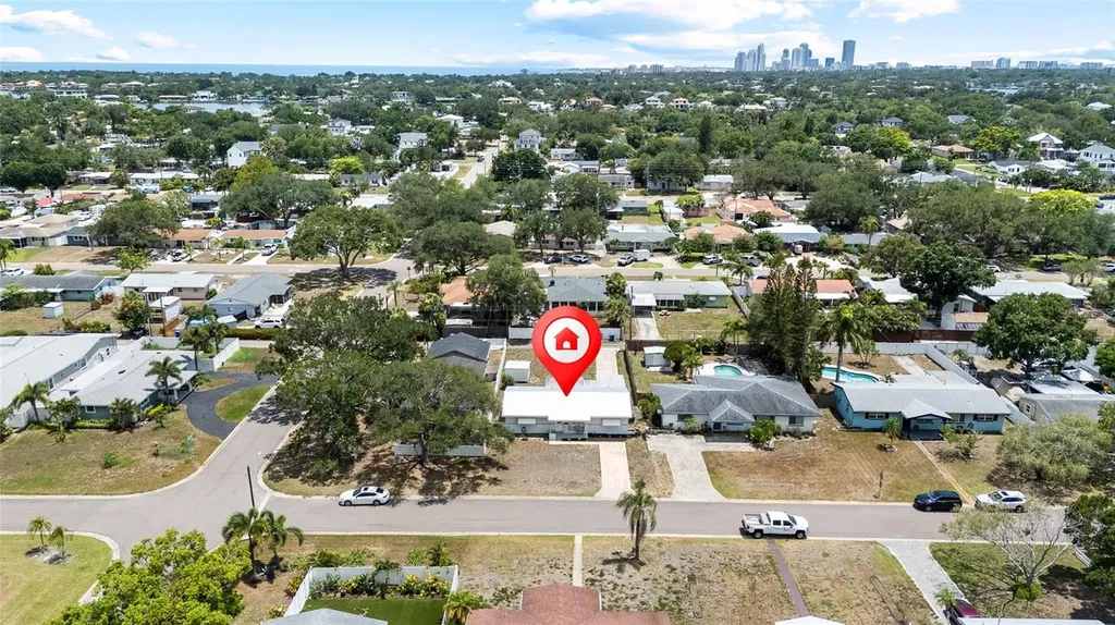 782 42nd Avenue NE St Petersburg FL 33703