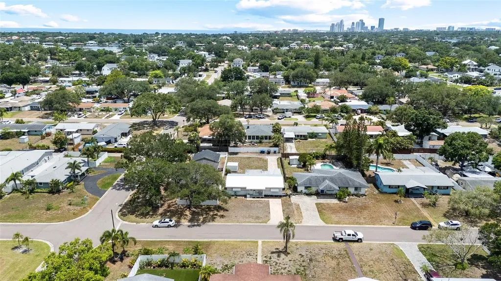 782 42nd Avenue NE St Petersburg FL 33703