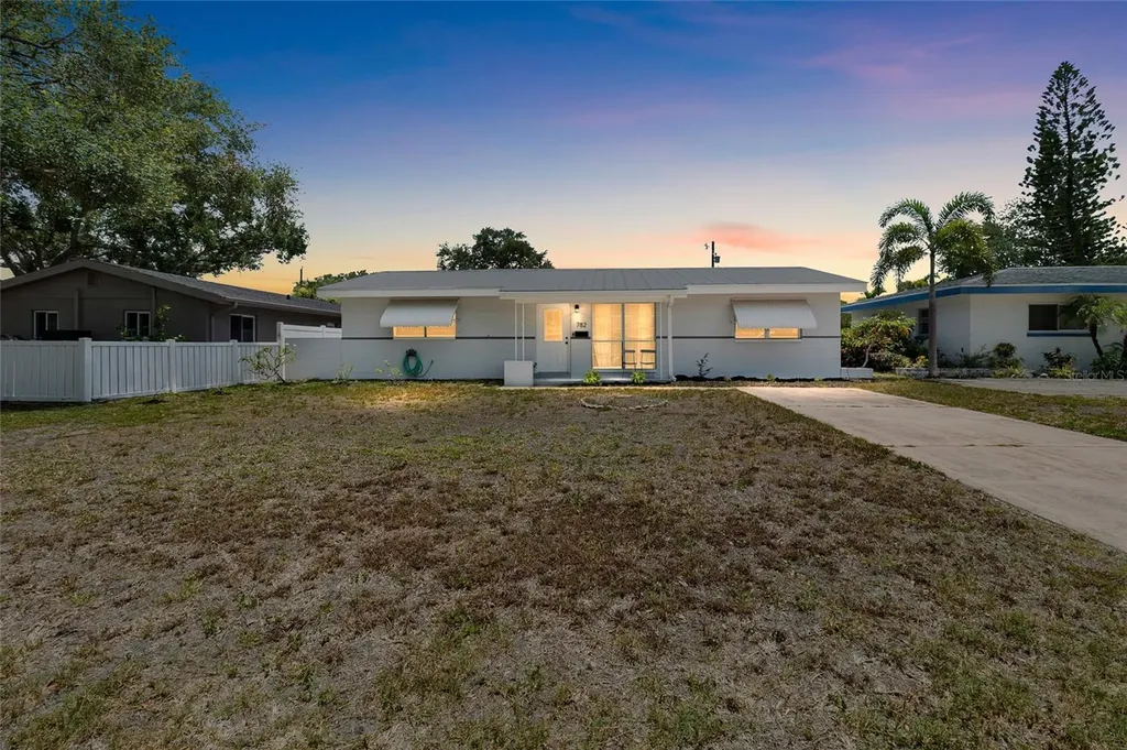 782 42nd Avenue NE St Petersburg FL 33703