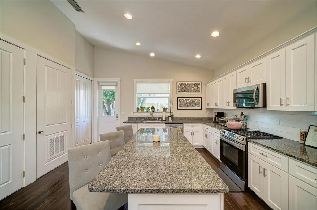632 Virginia Drive Bradenton FL 34205