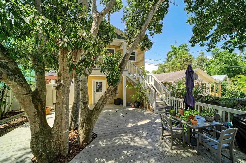632 Virginia Drive Bradenton FL 34205