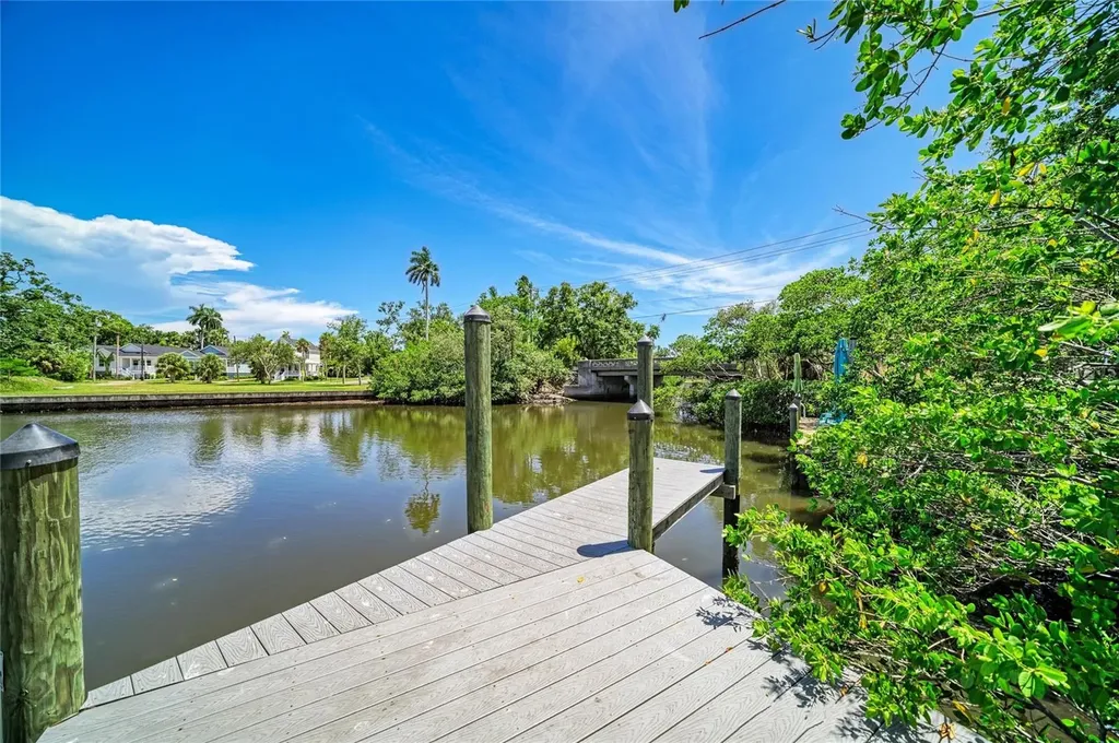 632 Virginia Drive Bradenton FL 34205