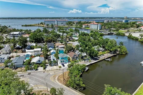 632 Virginia Drive Bradenton FL 34205