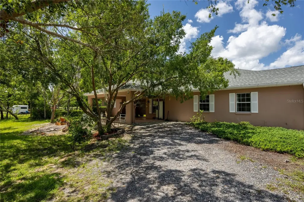 11751 SE 16th Lane Morriston FL 32668