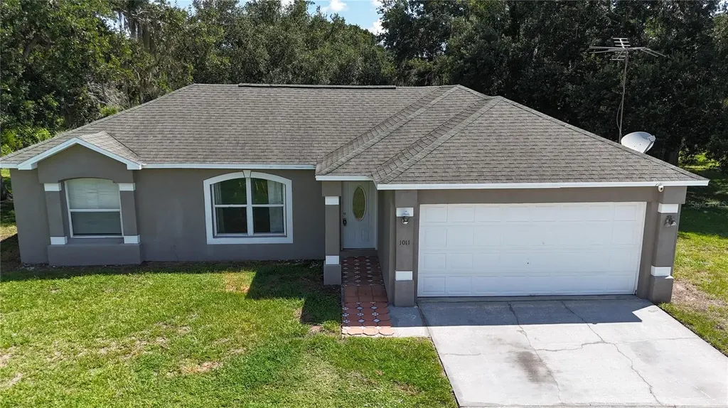 1011 Eiffel Lane Kissimmee FL 34759