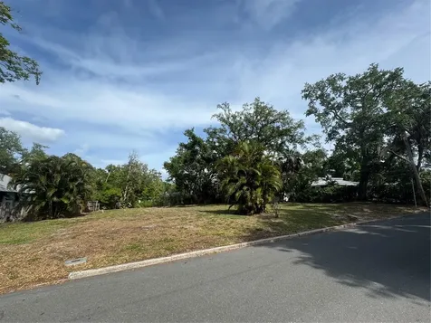 117 29th Street W Bradenton FL 34205
