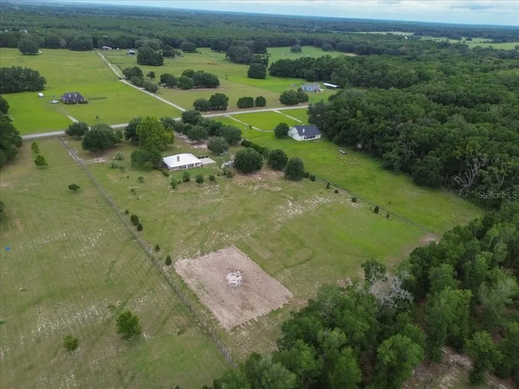 14681 NW 232nd Street High Springs FL 32643