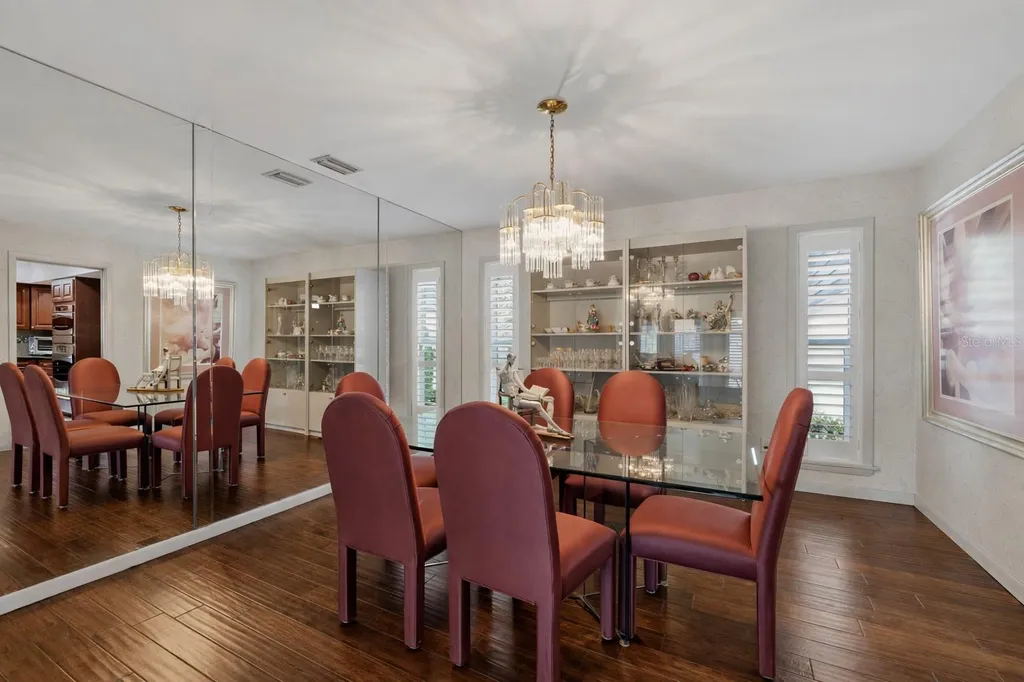 708 Warren Road Lutz FL 33548