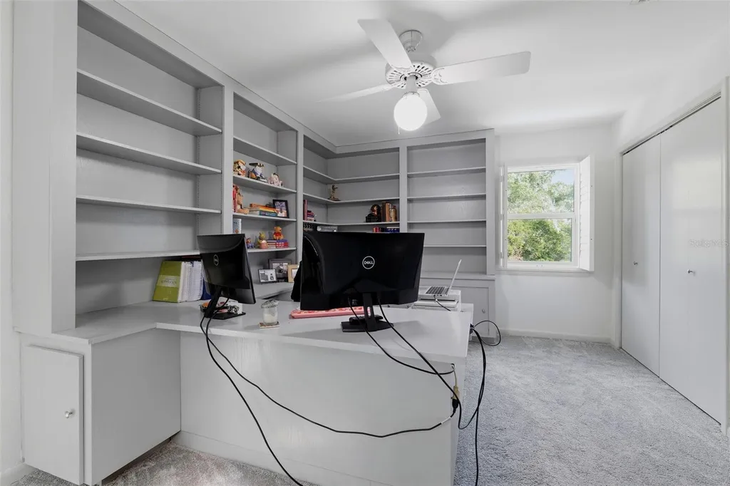 708 Warren Road Lutz FL 33548