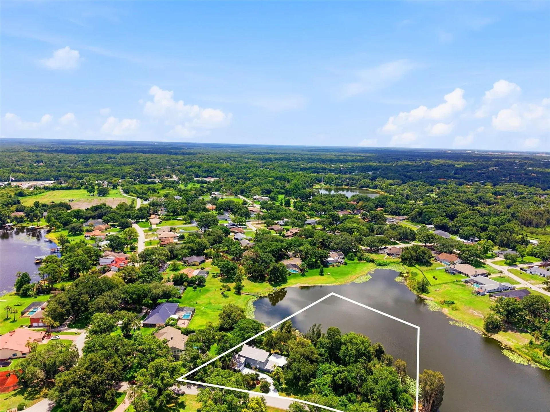 708 Warren Road Lutz FL 33548