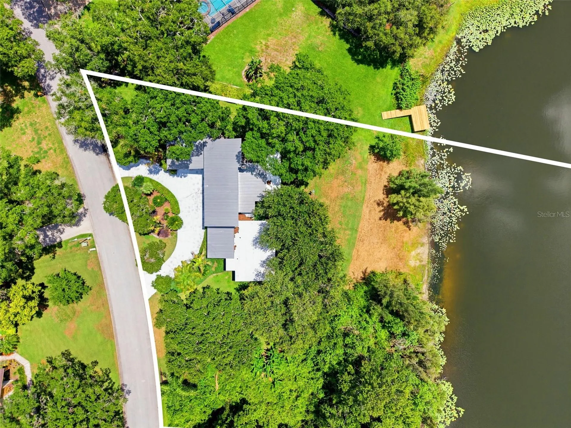708 Warren Road Lutz FL 33548
