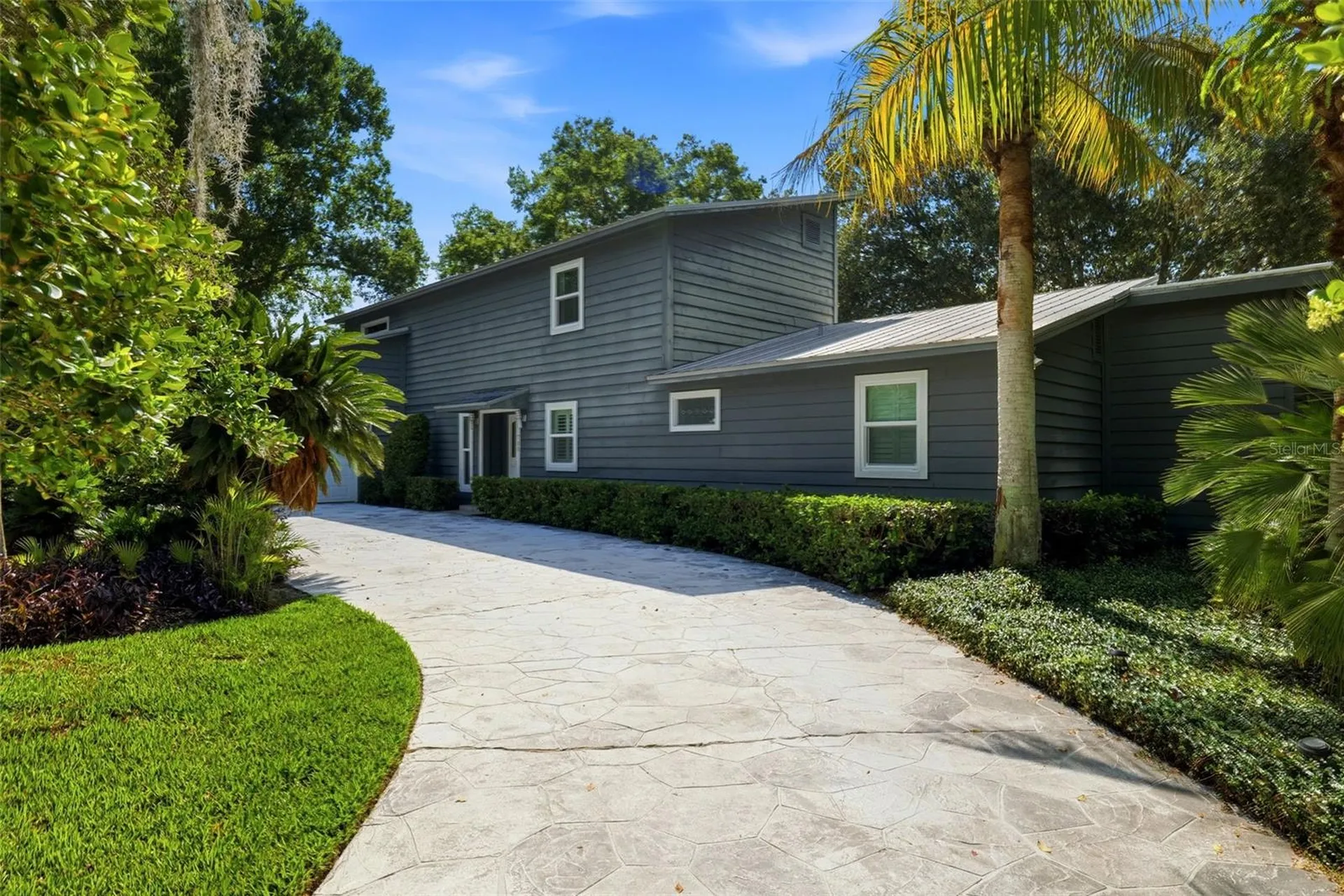 708 Warren Road Lutz FL 33548