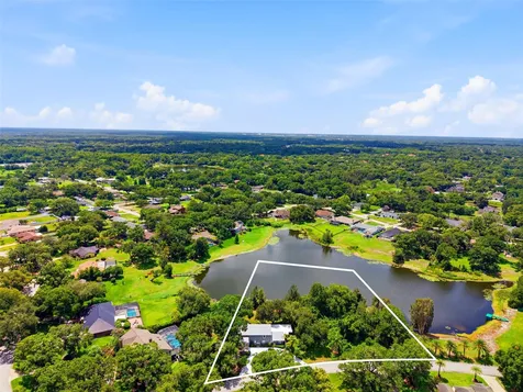 708 Warren Road Lutz FL 33548