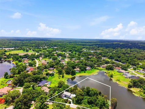 708 Warren Road Lutz FL 33548