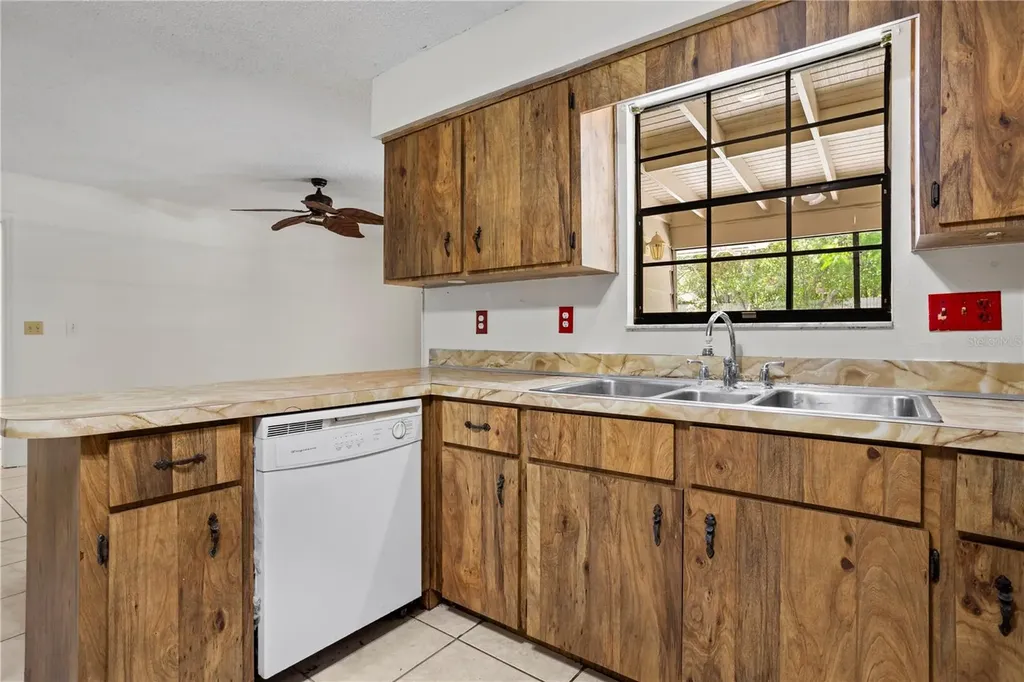 1949 Dupont Court Deltona FL 32725