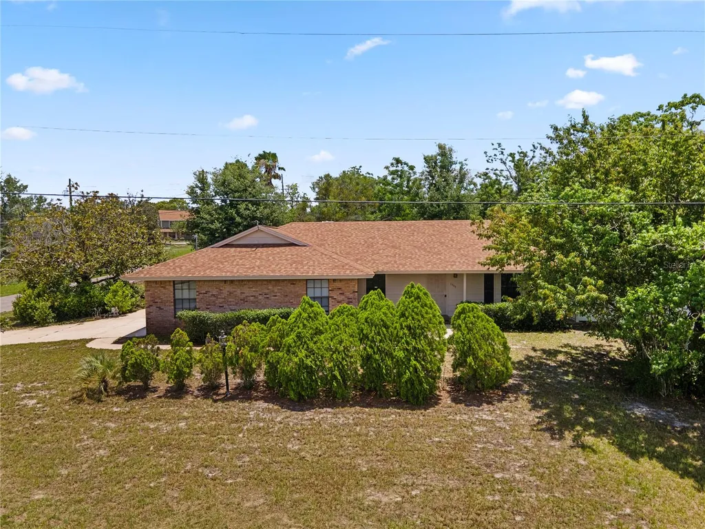 1949 Dupont Court Deltona FL 32725