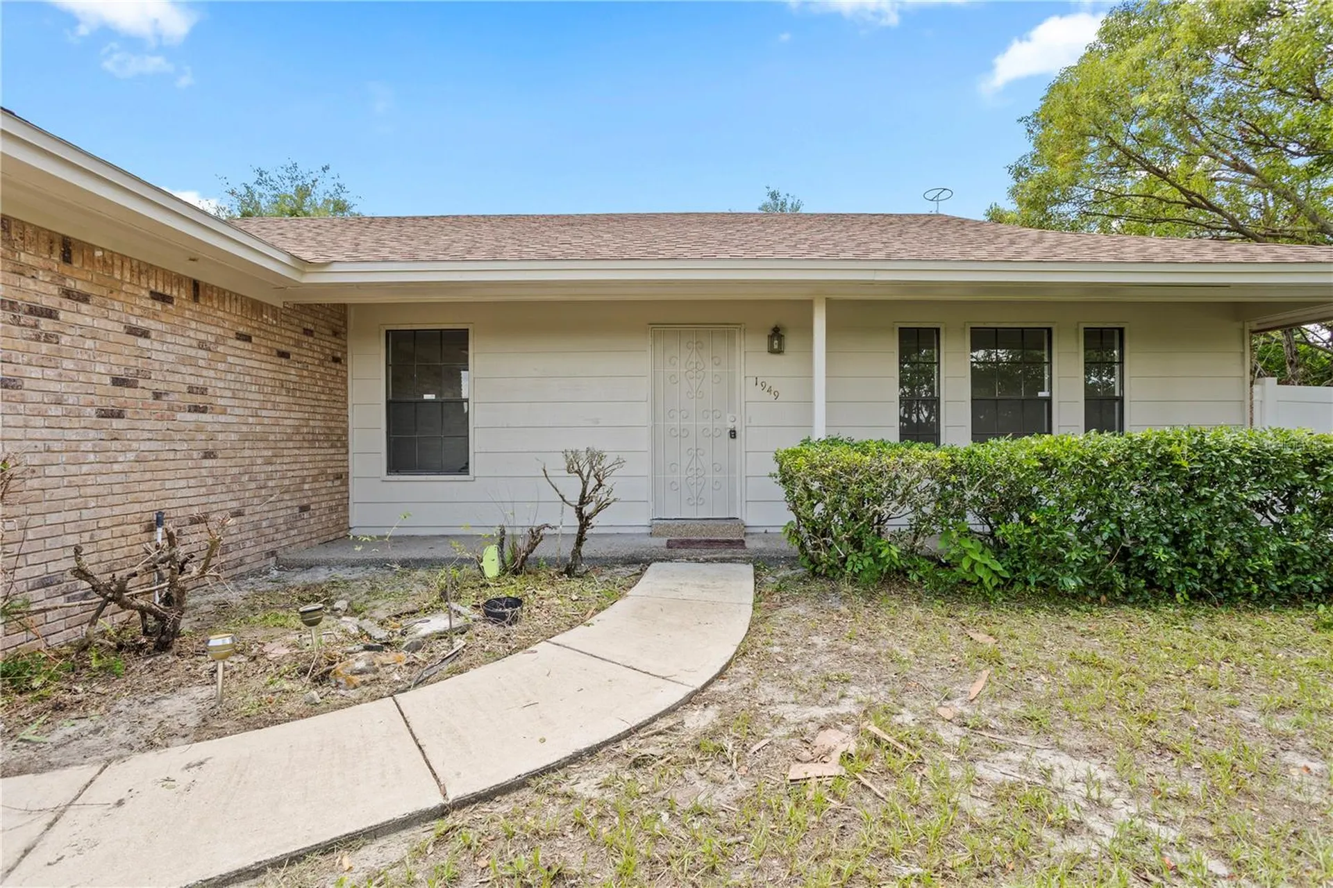 1949 Dupont Court Deltona FL 32725