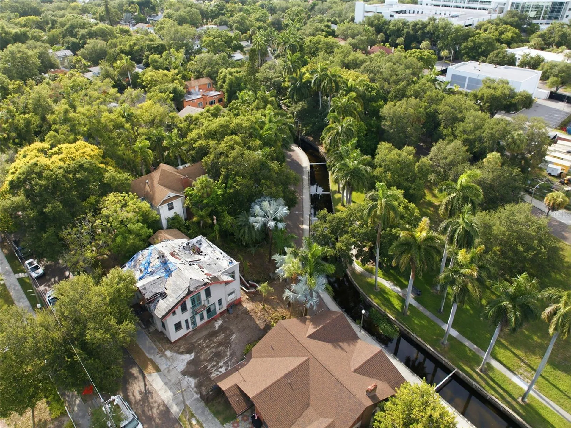 651 10th Ave S St Petersburg FL 33701