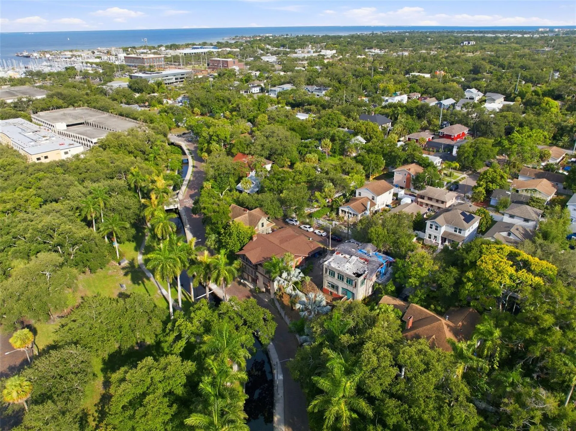 651 10th Ave S St Petersburg FL 33701