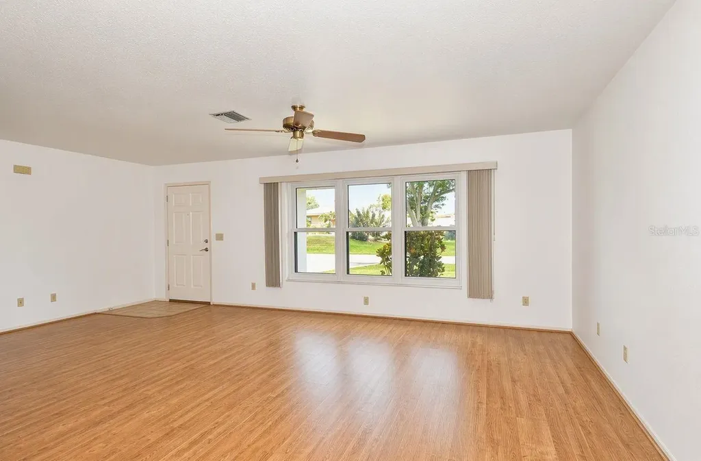 1379 Everest Road Venice FL 34293