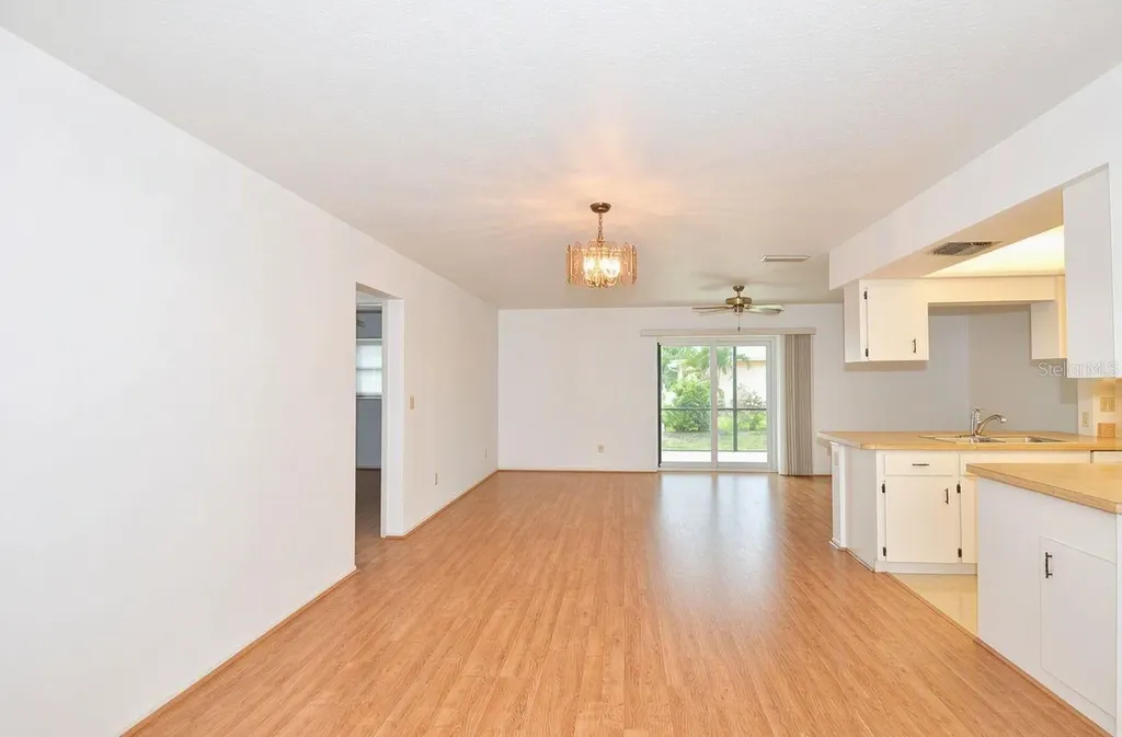 1379 Everest Road Venice FL 34293