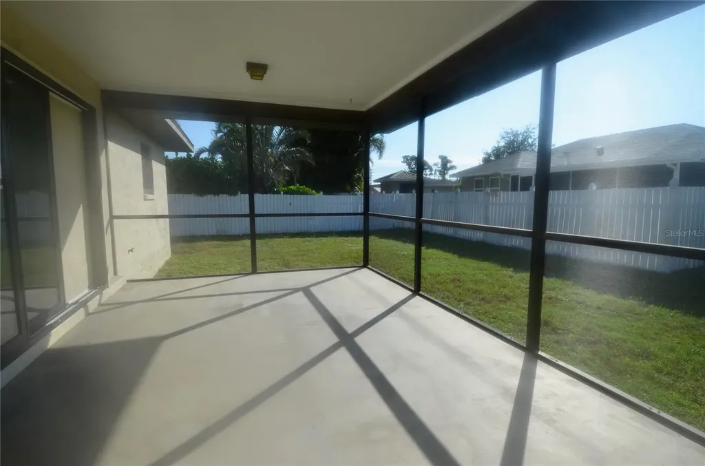 1379 Everest Road Venice FL 34293