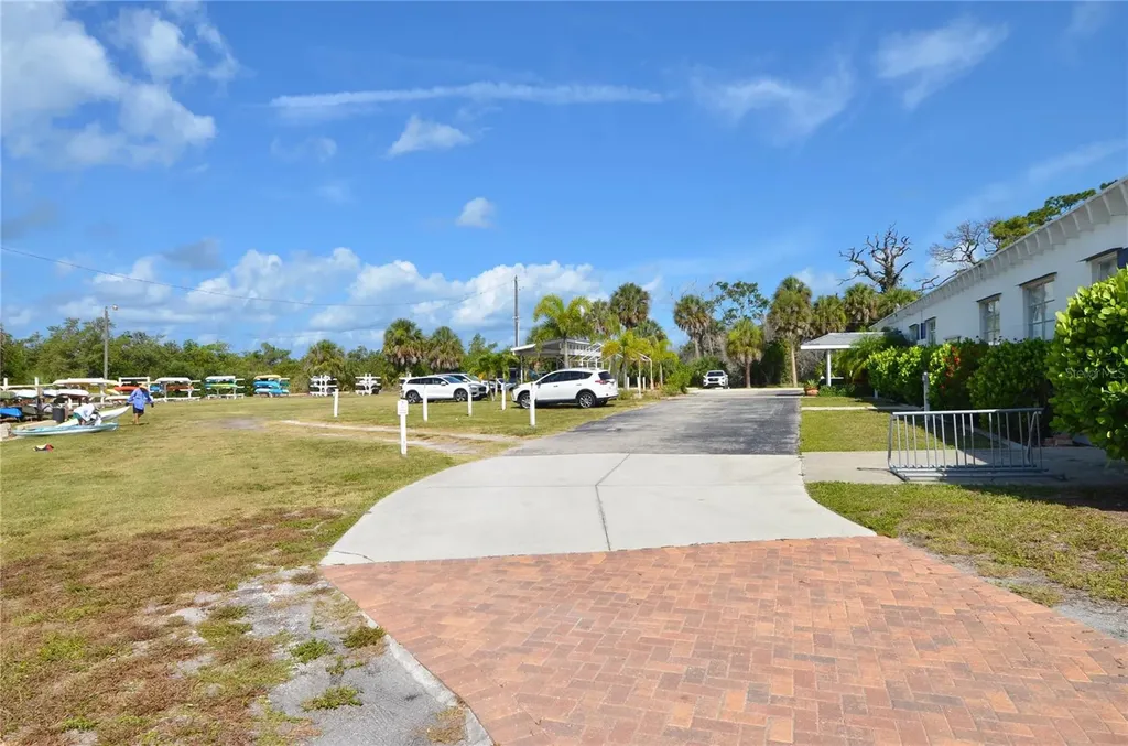 1379 Everest Road Venice FL 34293