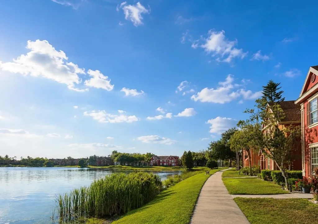 9160 Lake Chase Island Way Tampa FL 33626