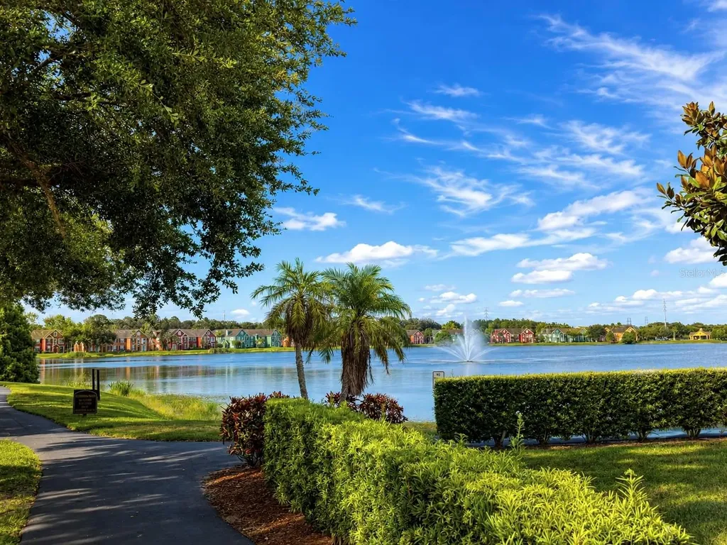 9160 Lake Chase Island Way Tampa FL 33626
