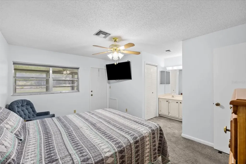 127 Lakes End Drive Fort Pierce FL 34982