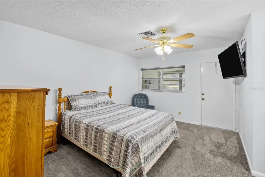 127 Lakes End Drive Fort Pierce FL 34982