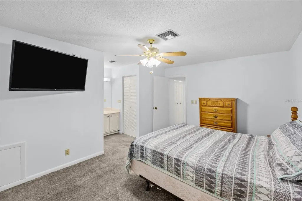 127 Lakes End Drive Fort Pierce FL 34982