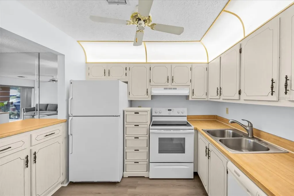 127 Lakes End Drive Fort Pierce FL 34982