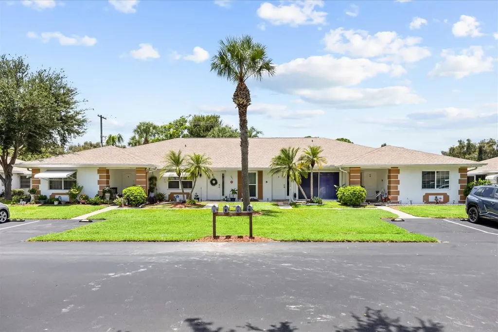 127 Lakes End Drive Fort Pierce FL 34982