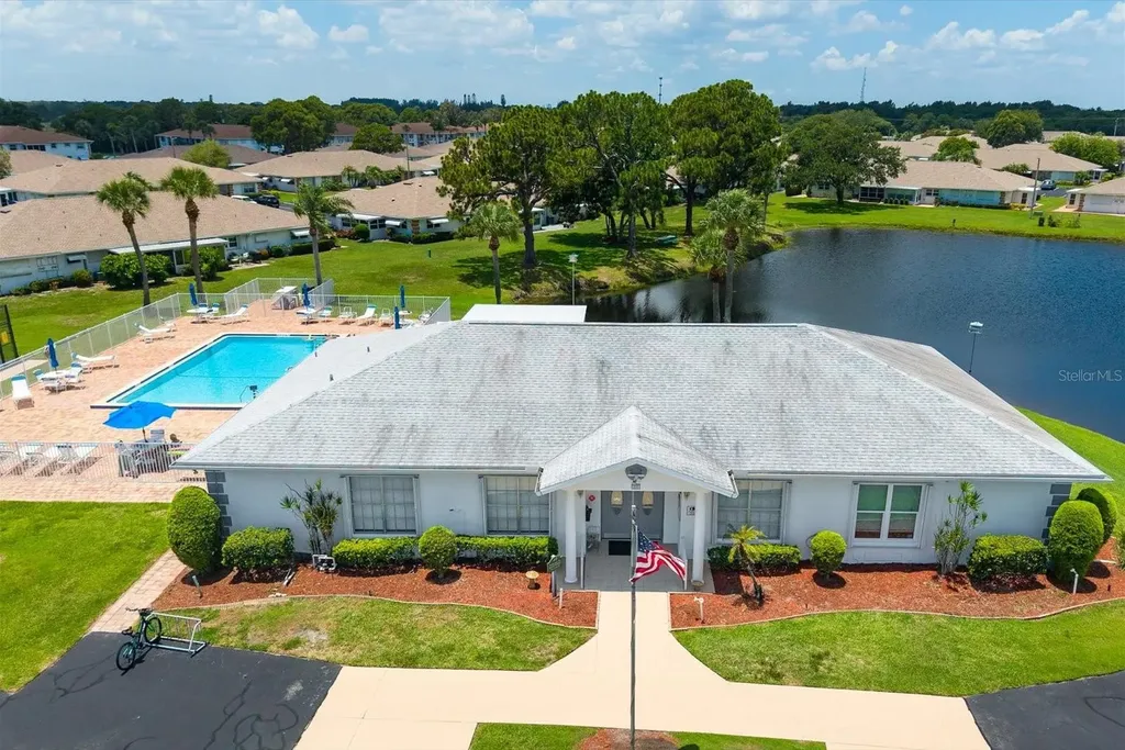 127 Lakes End Drive Fort Pierce FL 34982