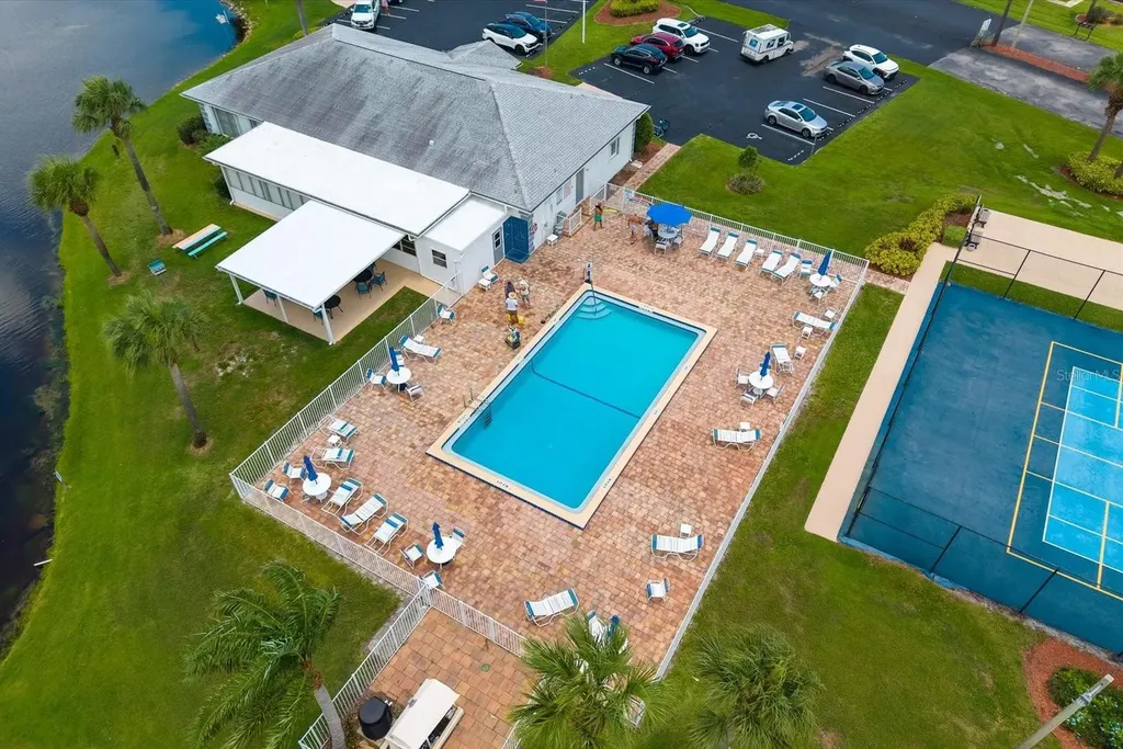 127 Lakes End Drive Fort Pierce FL 34982