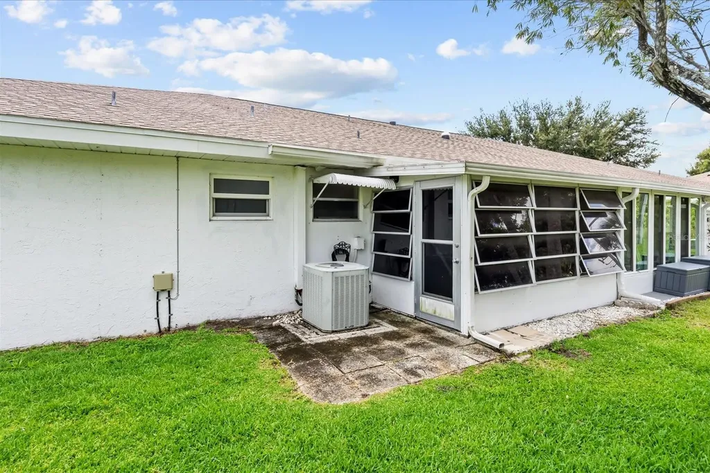 127 Lakes End Drive Fort Pierce FL 34982