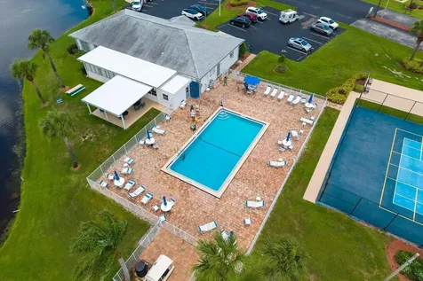 127 Lakes End Drive Fort Pierce FL 34982