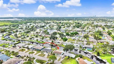 9472 Treasure Lane NE St Petersburg FL 33702
