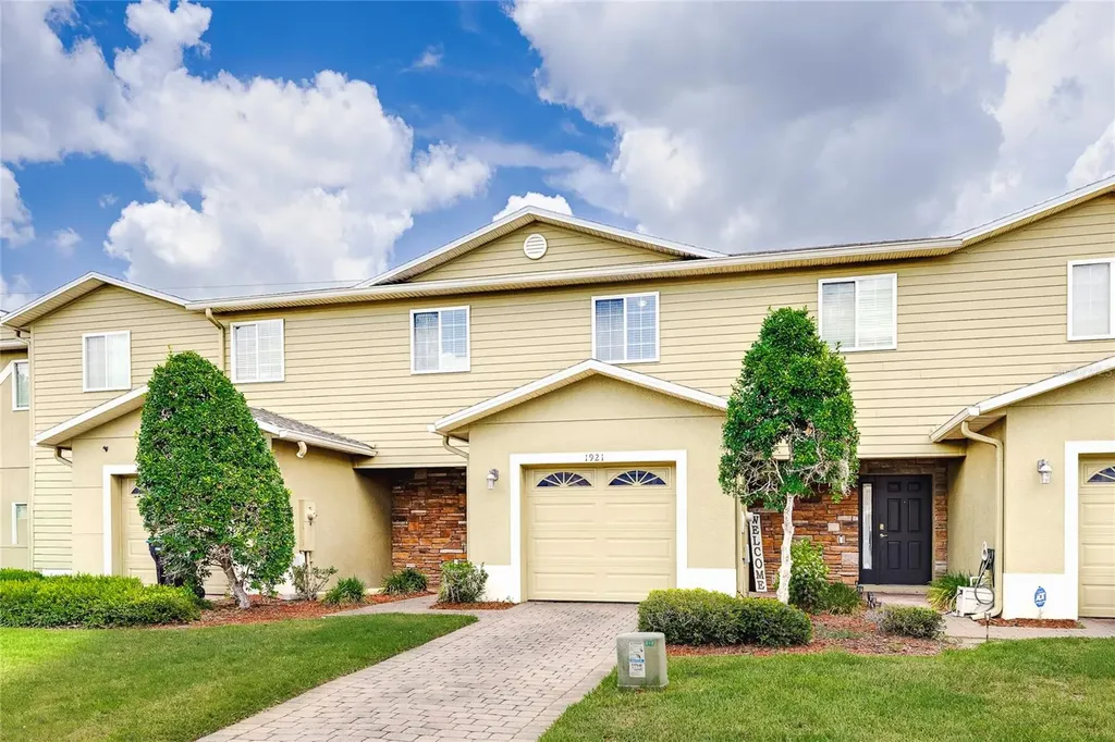 1921 Chatham Place Drive Orlando FL 32824