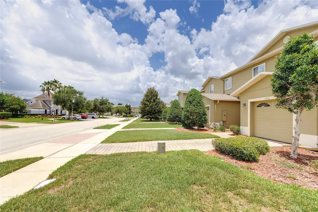 1921 Chatham Place Drive Orlando FL 32824