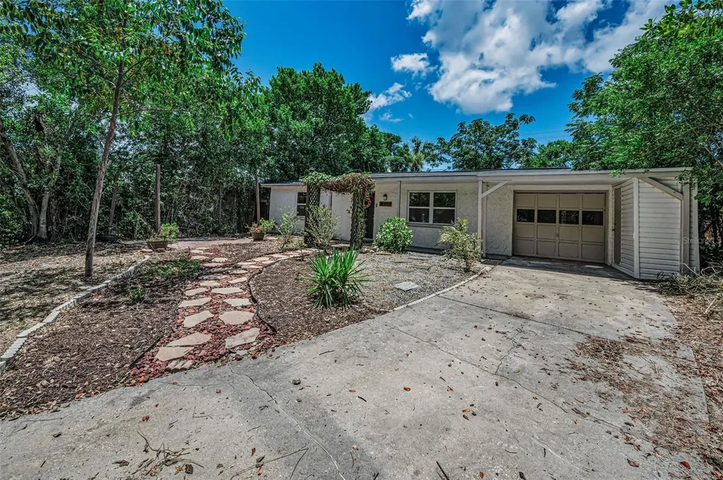 4312 Beacon Square Drive Holiday FL 34691