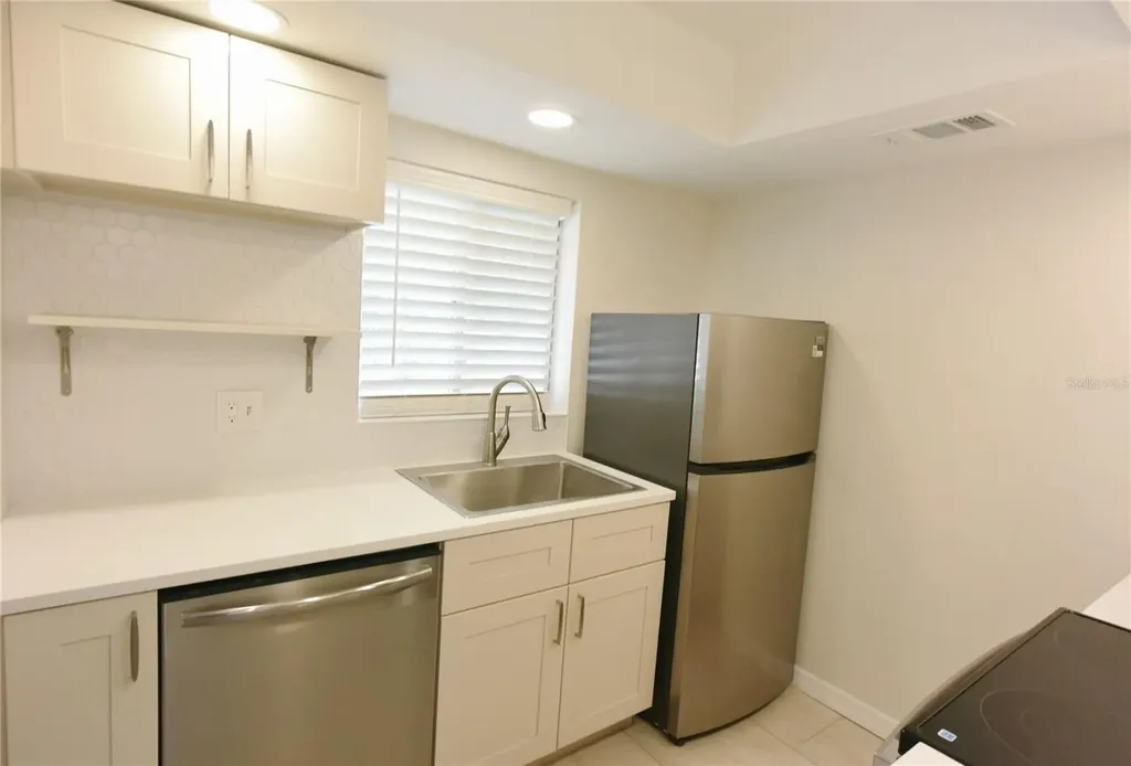 3751 S School Avenue Sarasota FL 34239
