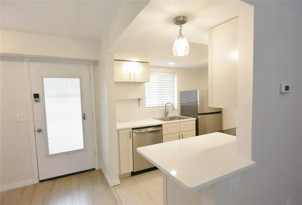 3751 S School Avenue Sarasota FL 34239