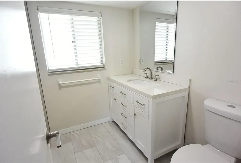3751 S School Avenue Sarasota FL 34239