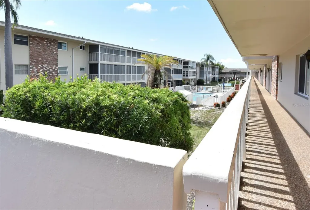 3751 S School Avenue Sarasota FL 34239
