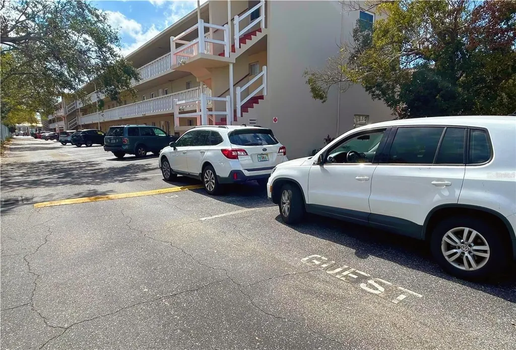 3751 S School Avenue Sarasota FL 34239